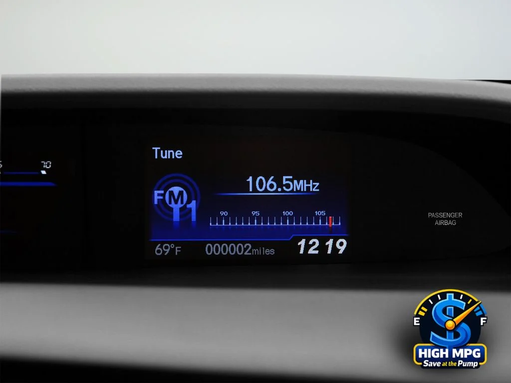 Used 2013 Silver Honda LX image 18
