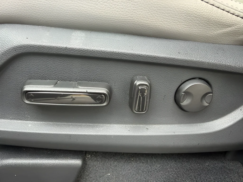 2023 Honda Pilot Touring - Photo 27