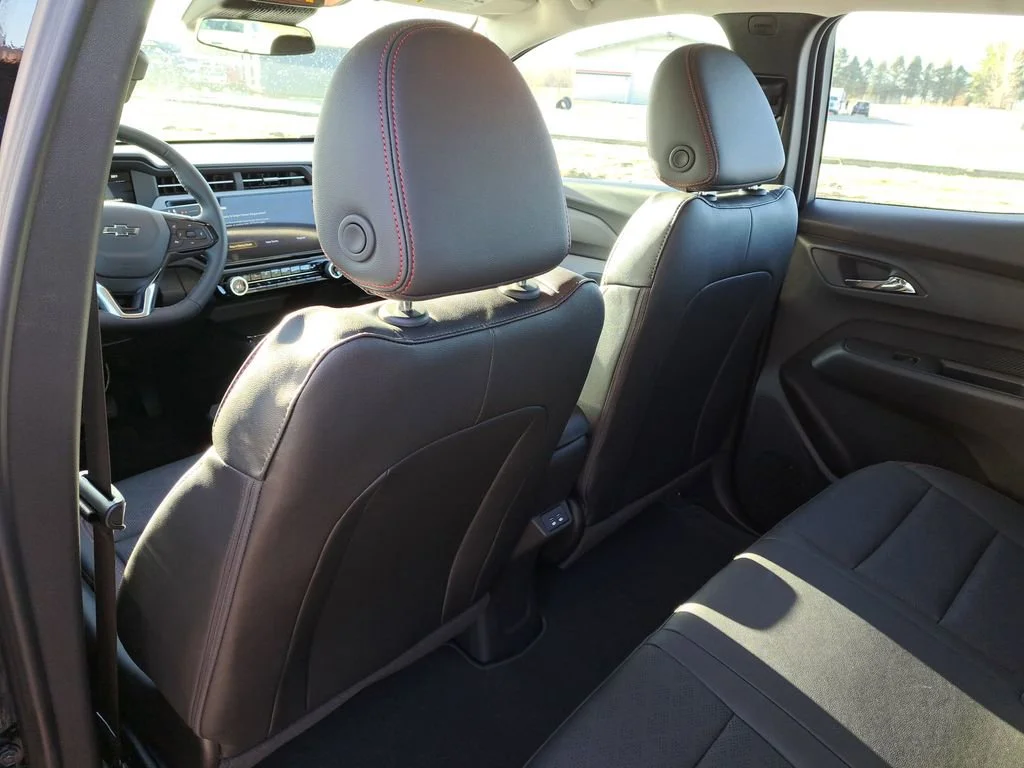 2027 Chevrolet Bolt RS - Photo 19