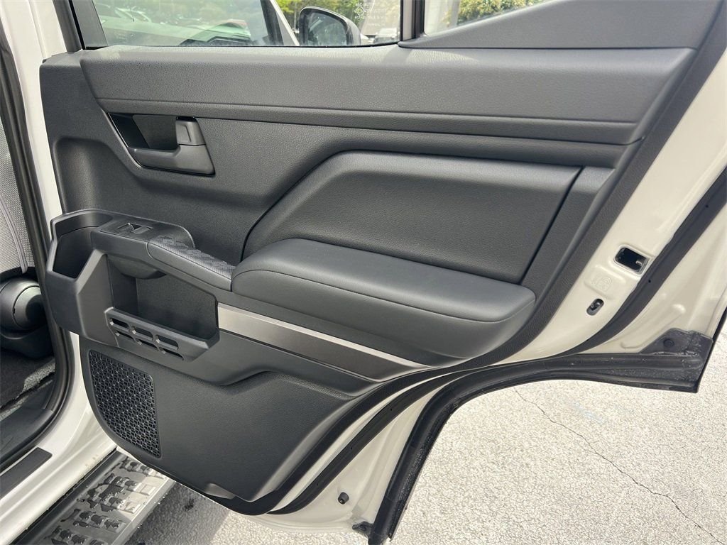 2025 Toyota 4Runner TRD Off-Road - Photo 16