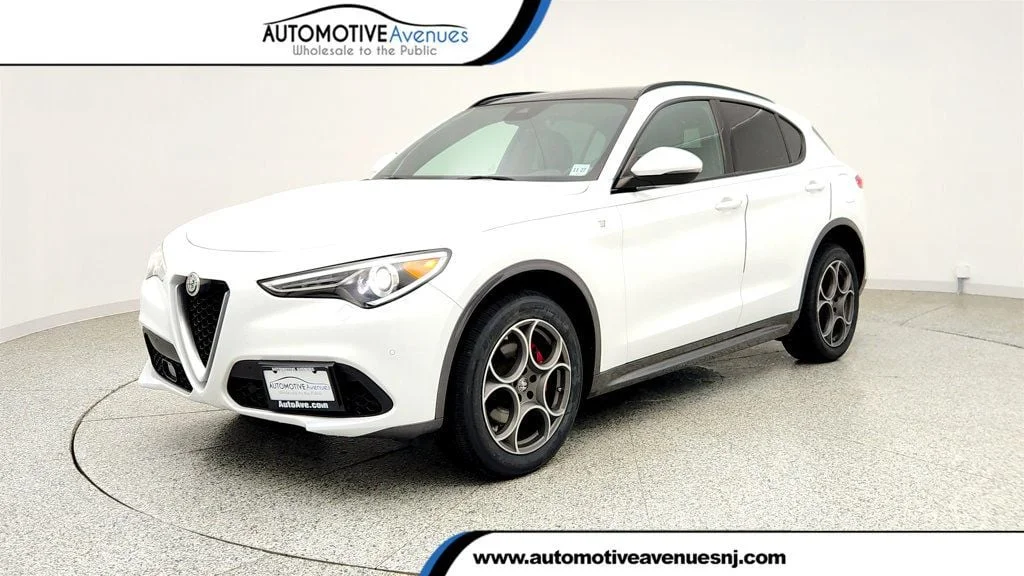 2022 Alfa Romeo Stelvio Ti AWD's photo