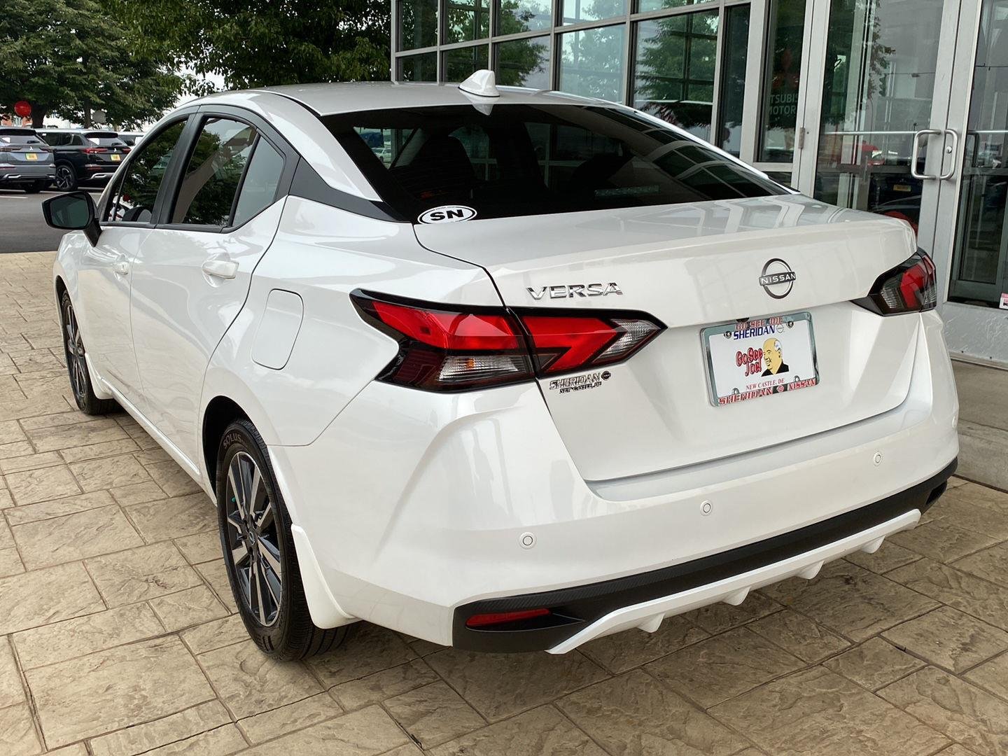 Certified Used 2025 Aspen White Tricoat Nissan SV image 5