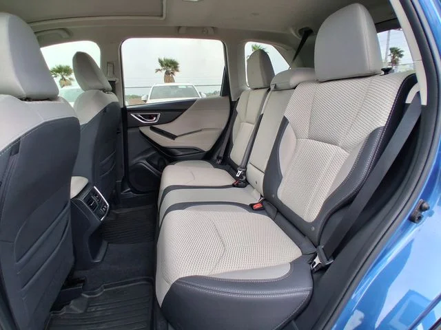 Used 2024 Blue Subaru Premium image 17