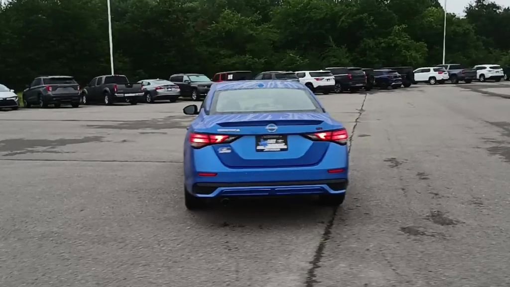 2025 Nissan Sentra SR - Photo 7
