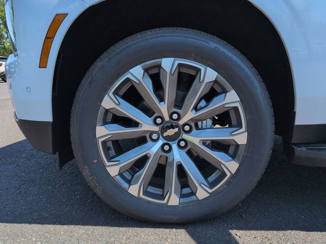 New 2026 Polar White Tricoat Chevrolet High Country image 36