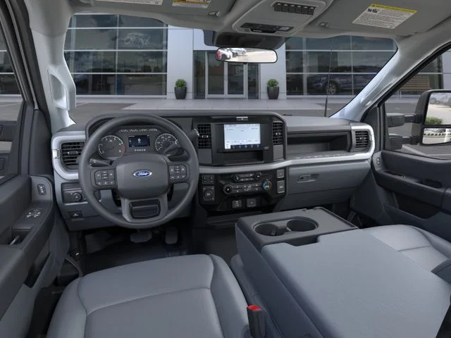 2025 Ford F-600 Super Duty Chassis Cab XL - Photo 9