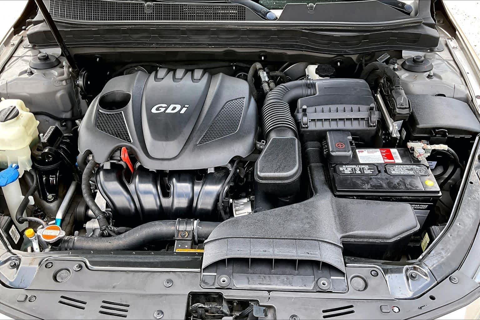 Used 2012 Satin Metal Kia LX image 32