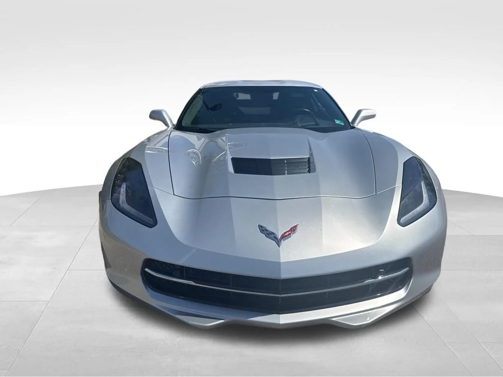 Used 2017 Silver Chevrolet Stingray image 5