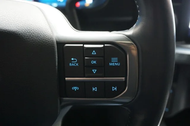 Used 2024 STAR WHITE METALLIC TRI-COAT Ford Limited image 28
