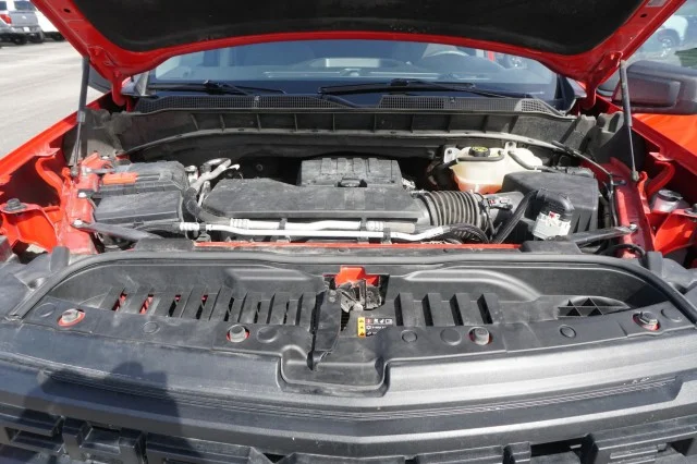 Used 2024  Chevrolet Custom image 32