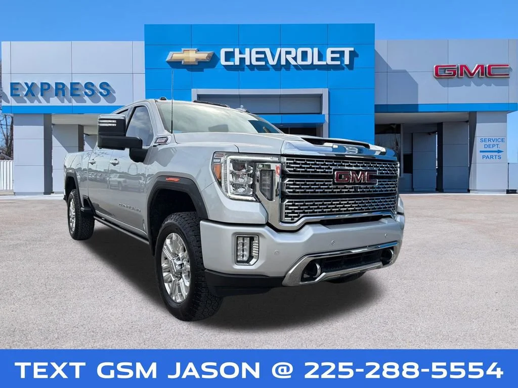 2023 GMC Sierra 4WD Crew Cab Standard Box Denali's photo