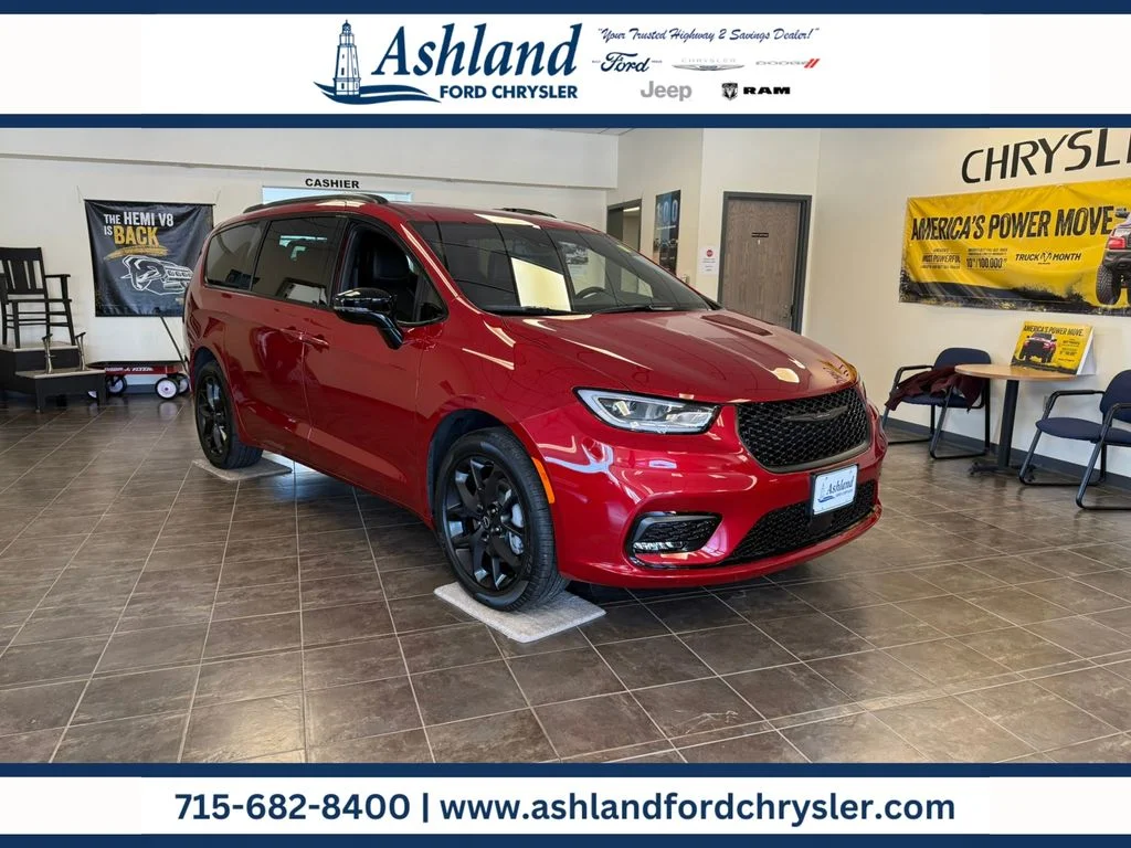 2026 Chrysler Pacifica Select AWD's photo