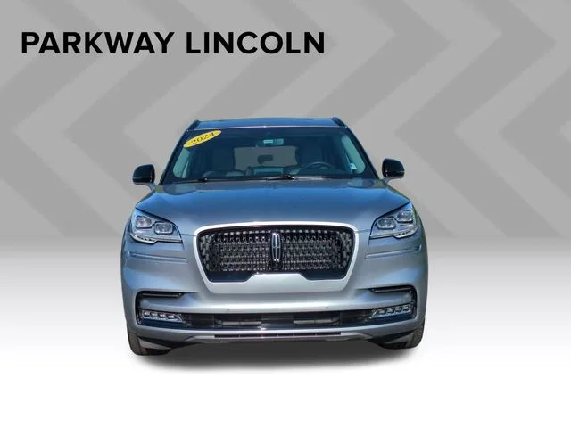 Used 2024 Silver Lincoln Reserve image 2