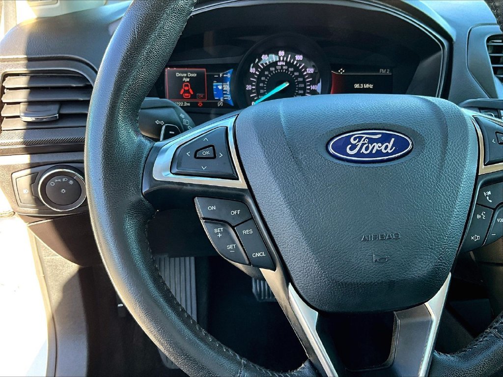 Used 2018 White Ford SE image 11