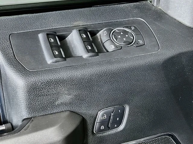Used 2016 Black Ford Platinum image 9