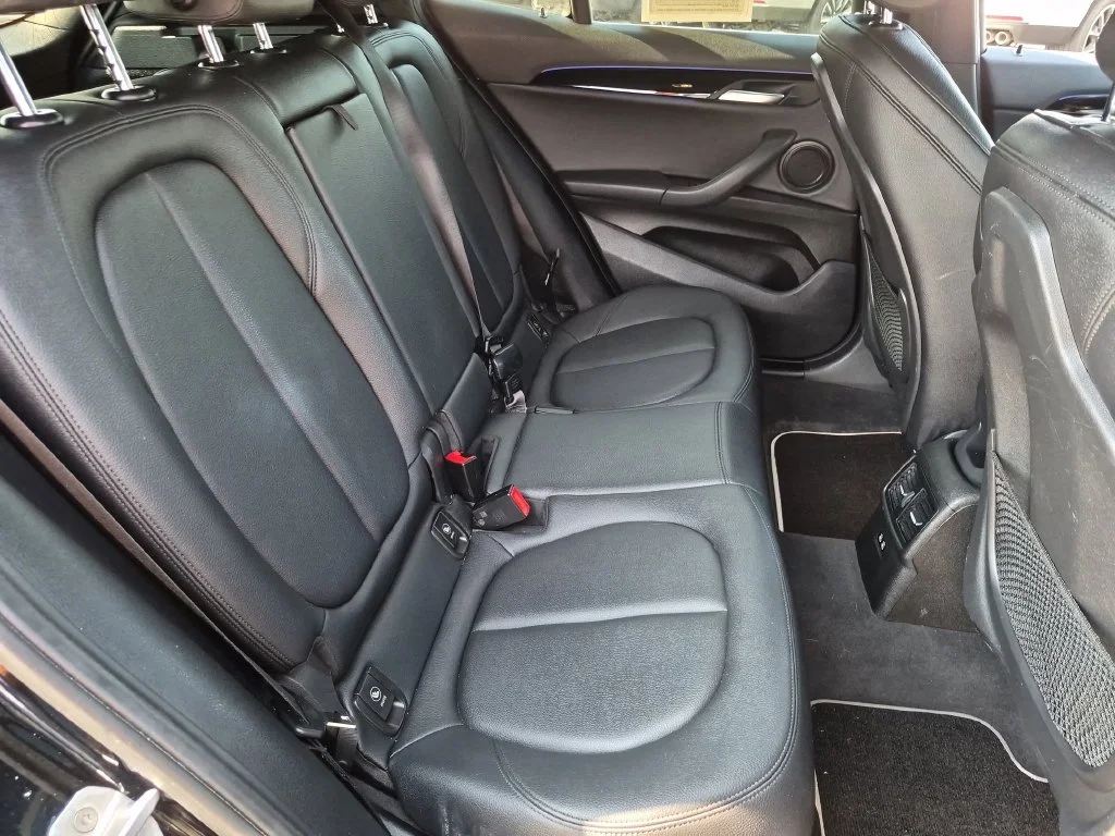 Used 2018 Black BMW sDrive28i image 29