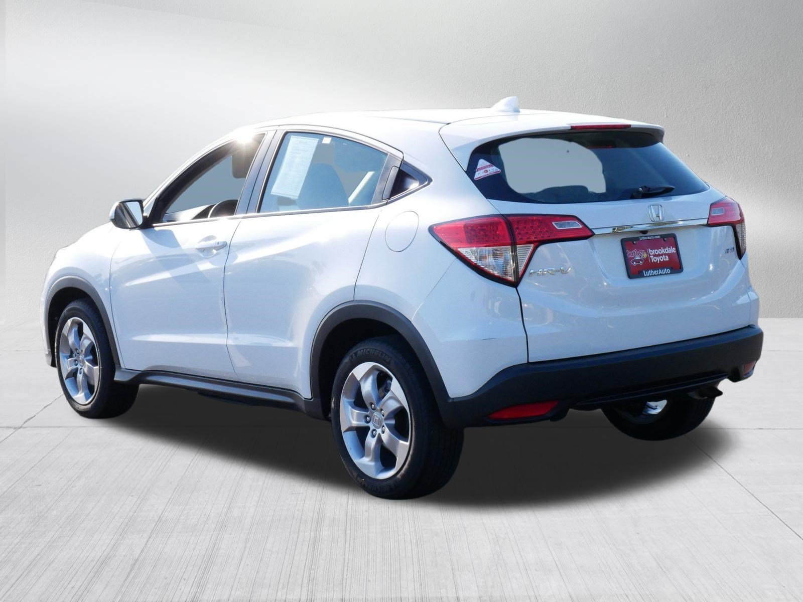 Used 2021 Platinum White Pearl Honda LX image 3