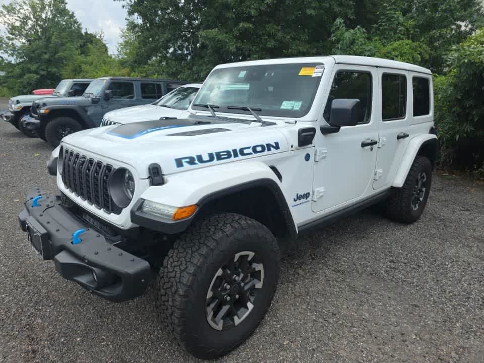 Used 2024 Bright White Clearcoat Jeep Rubicon X image 2
