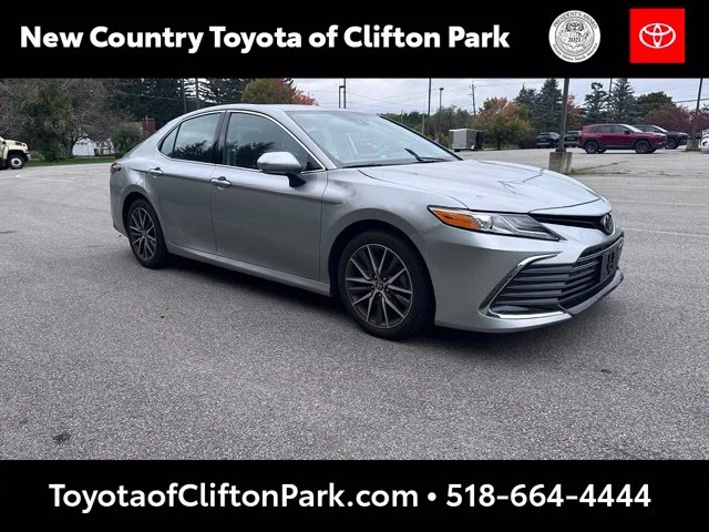 Used 2022 Silver Toyota XLE image 1