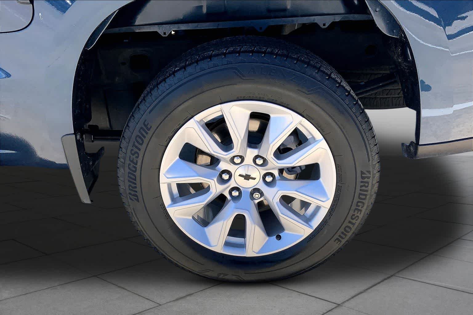 Used 2021 Northsky Blue Metallic Chevrolet Custom image 11