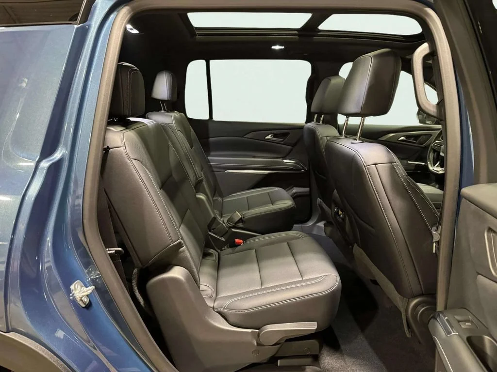 2025 Chevrolet Traverse LT - Photo 26