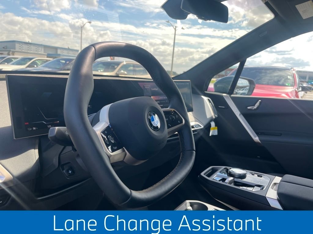 Certified Used 2026 Storm Bay Metallic BMW xDrive60 image 5