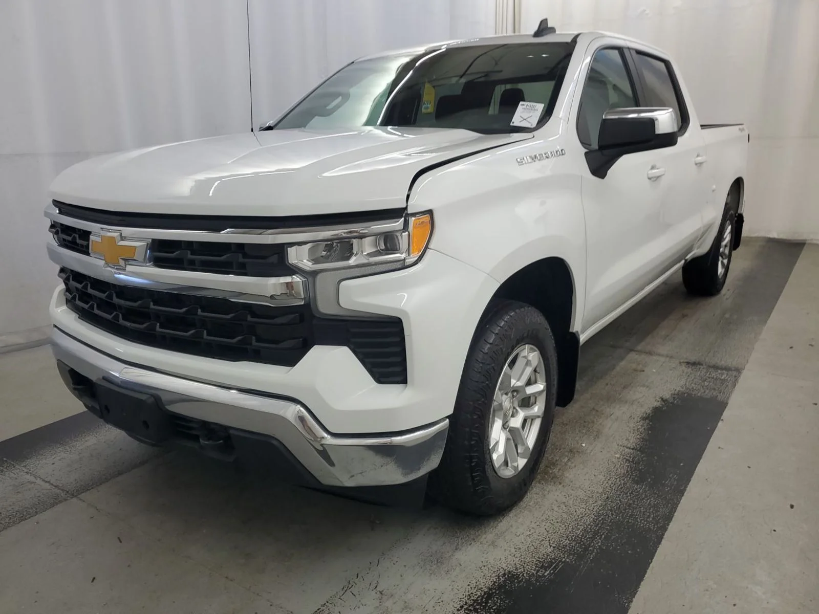 Used 2023 White Chevrolet LT image 1