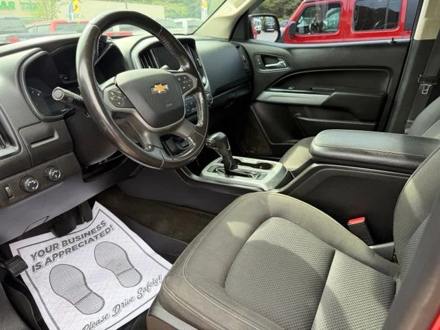 Used 2018 Red Chevrolet LT image 12