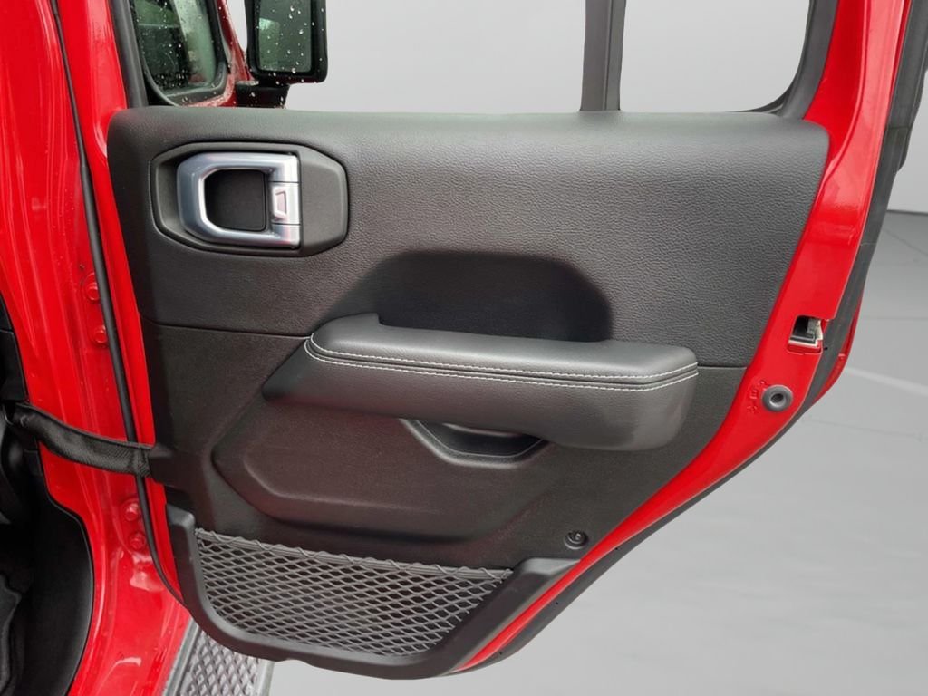 Used 2021 Red Jeep Overland image 15