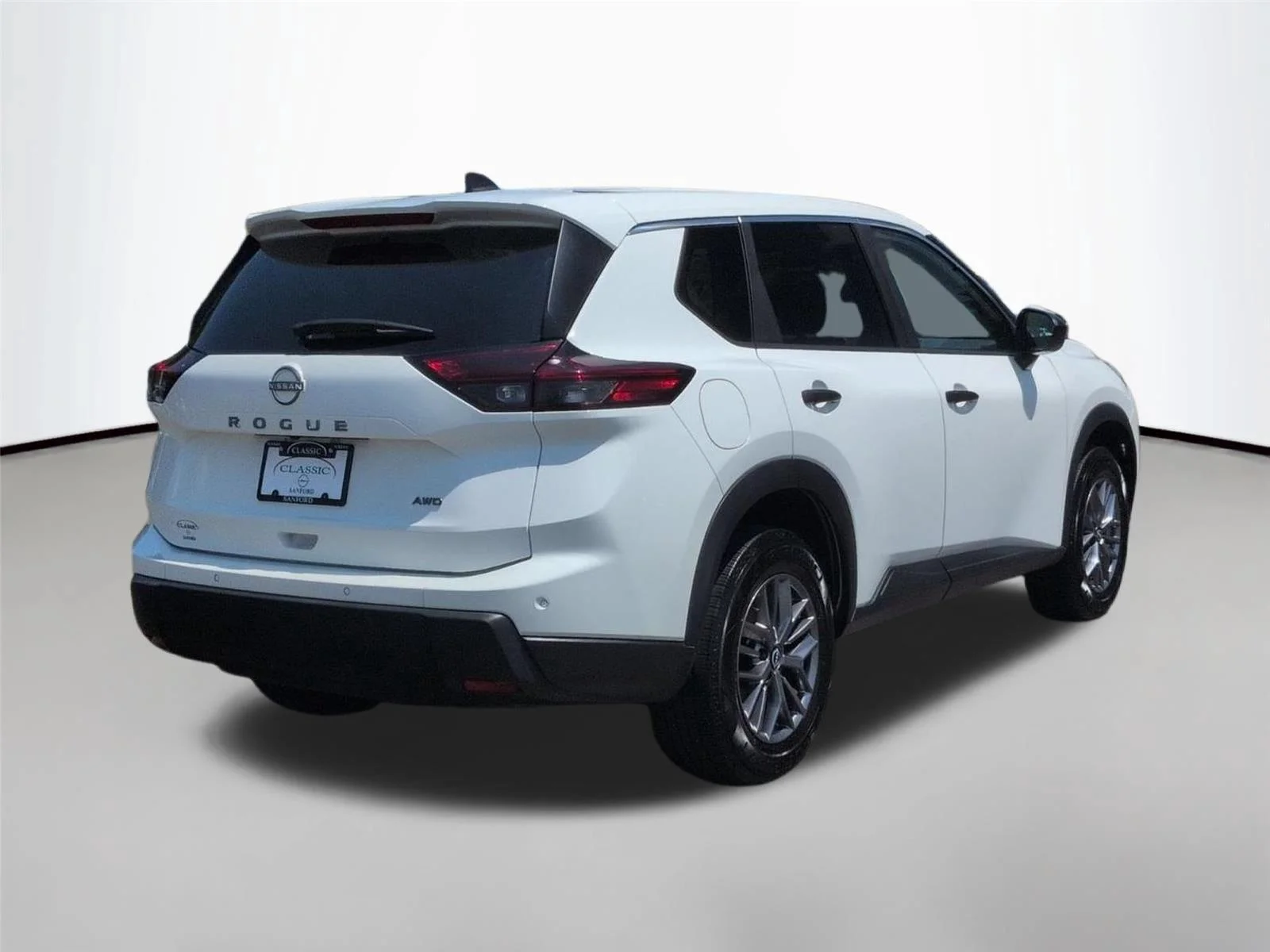 Used 2024 Glacier White Nissan S image 5