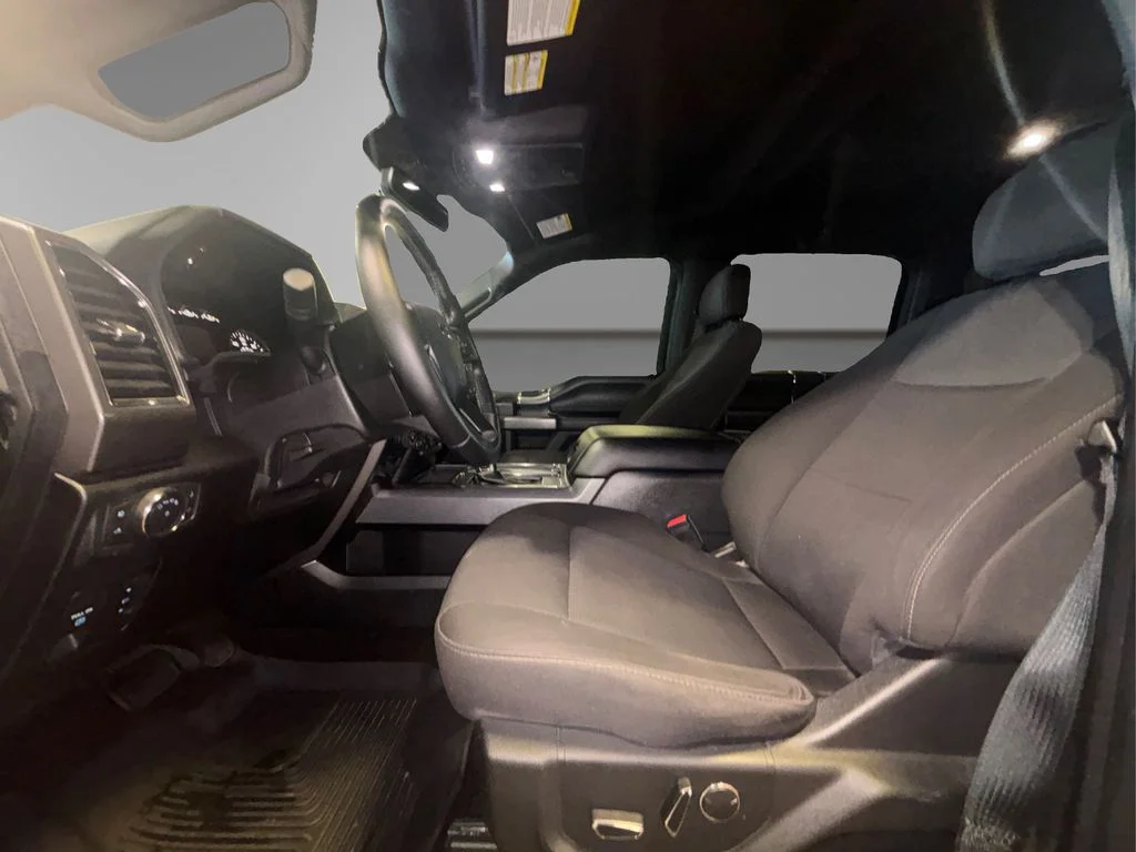Used 2018 Shadow Black Ford XLT image 12