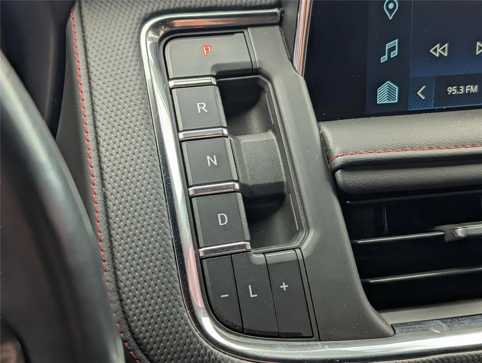 Used 2022 Dark Ash Metallic Chevrolet RST image 24