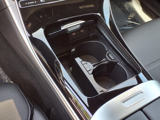 2025 Mercedes-Benz C-Class Sedan C 300 - Photo 7