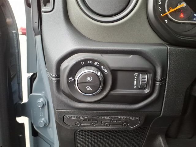 New 2026 Anvil Clear-Coat Exterior Paint Jeep Mojave image 16