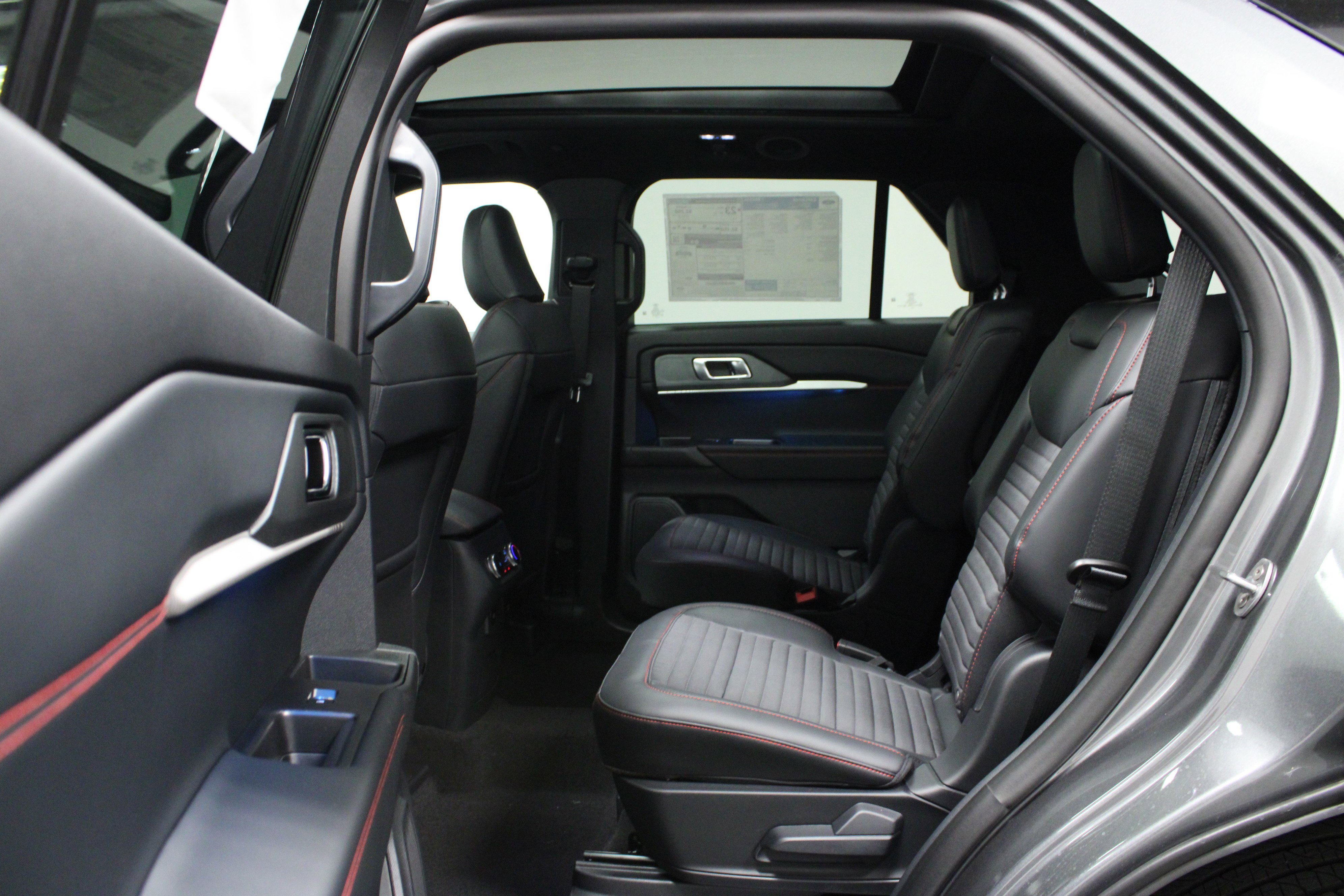 New 2026 Carbonized Gray Metallic Ford ST-Line image 13