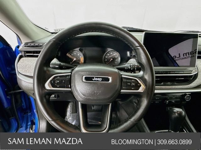 Used 2022 Blue Jeep Latitude Lux image 11