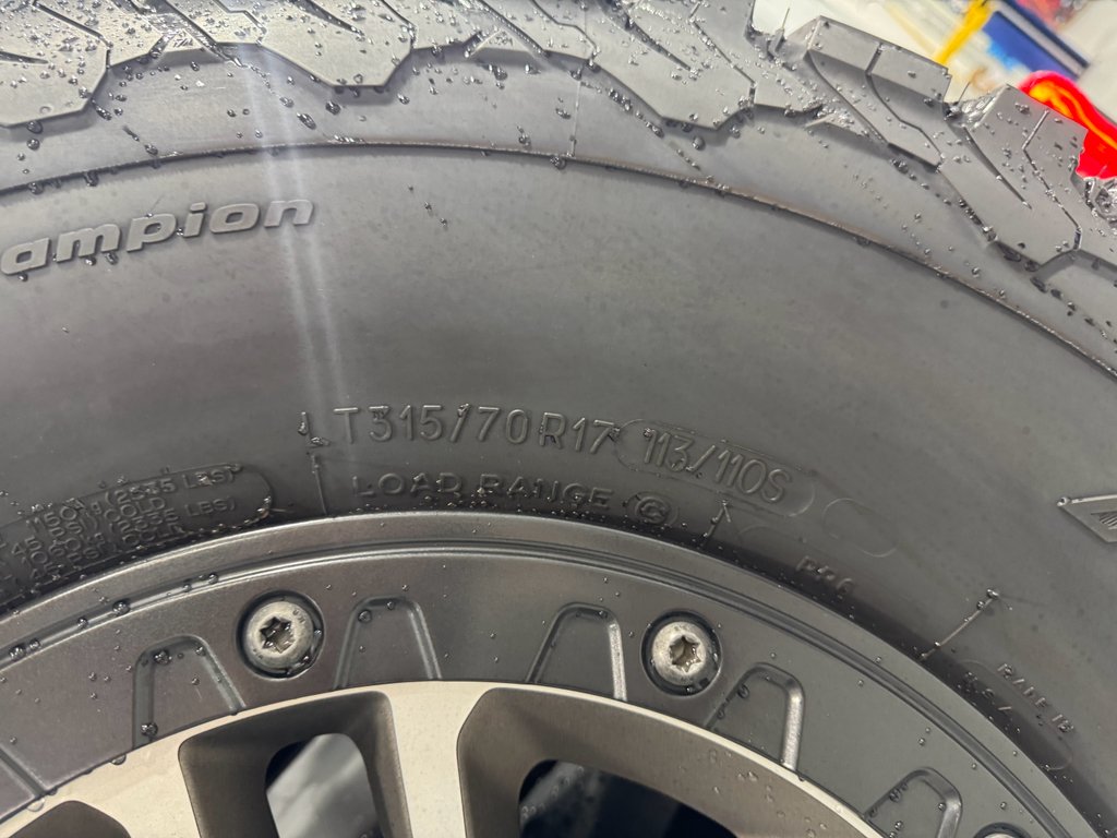Used 2024 Silver Zynith Clearcoat Jeep Rubicon 392 image 14