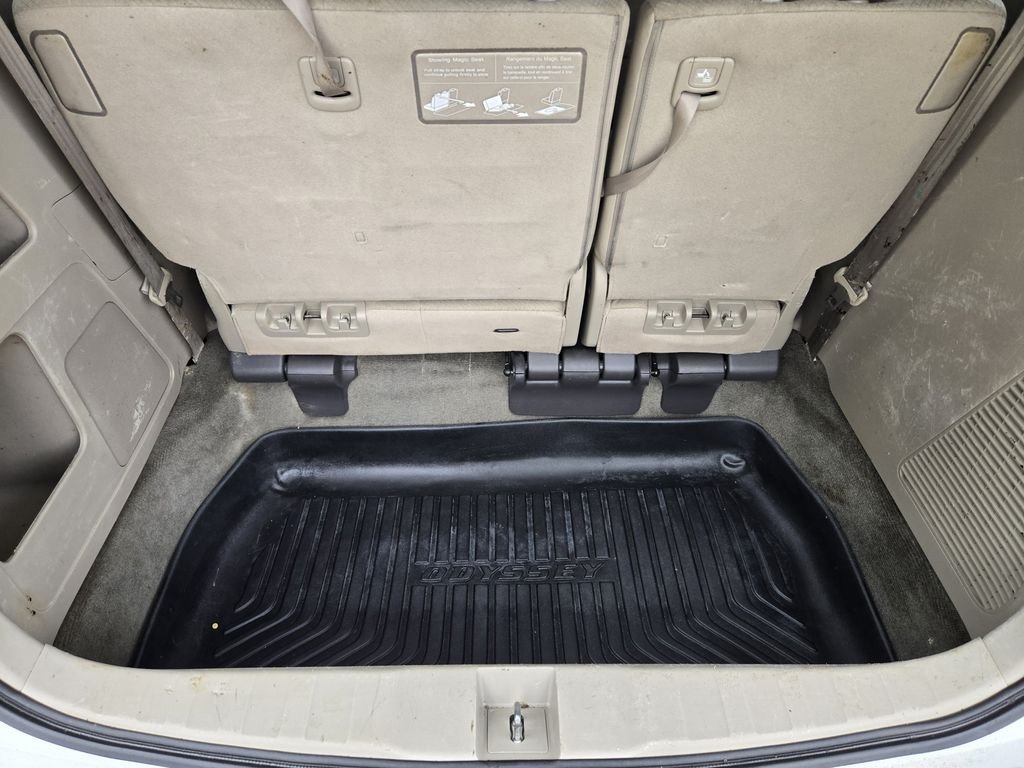 Used 2016 White Honda EX image 23
