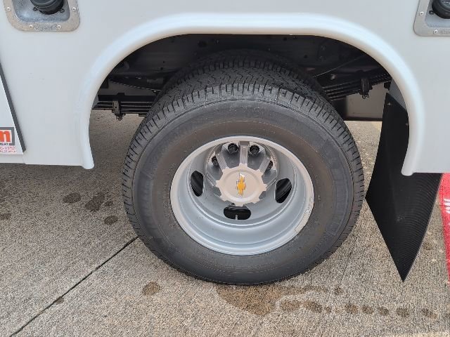 New 2026 Summit White Chevrolet Work Truck image 3
