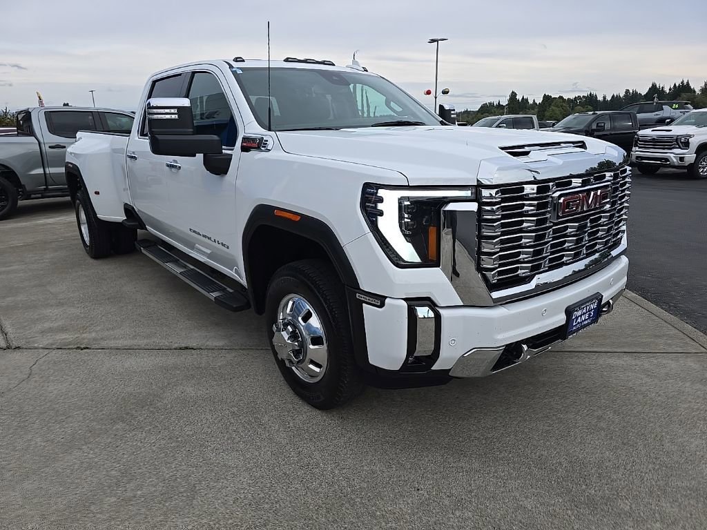 2025 GMC Sierra 3500HD Denali - Photo 8