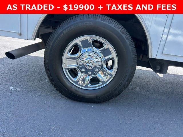 Used 2022 Bright White Clea Ram Tradesman image 5