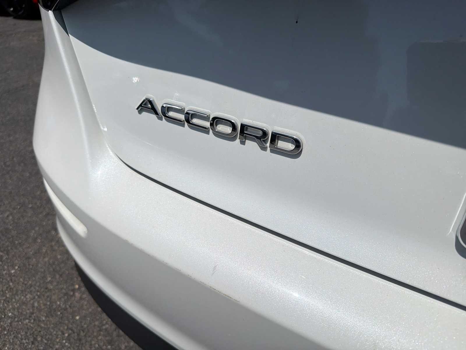 Certified Used 2024 Platinum White Pearl Honda LX image 18