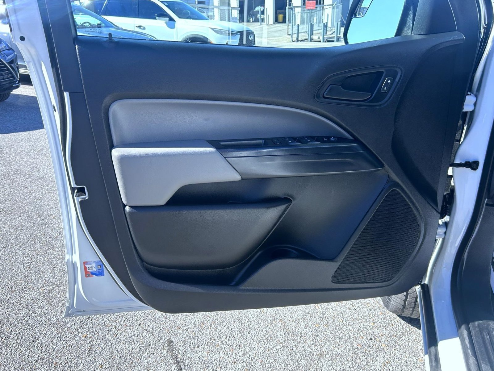 2018 Chevrolet Colorado Work Truck - Photo 10