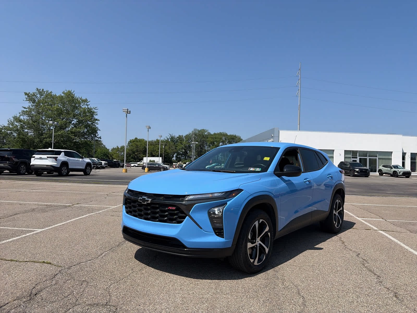 Used 2024 Fountain Blue Chevrolet 1RS image 1