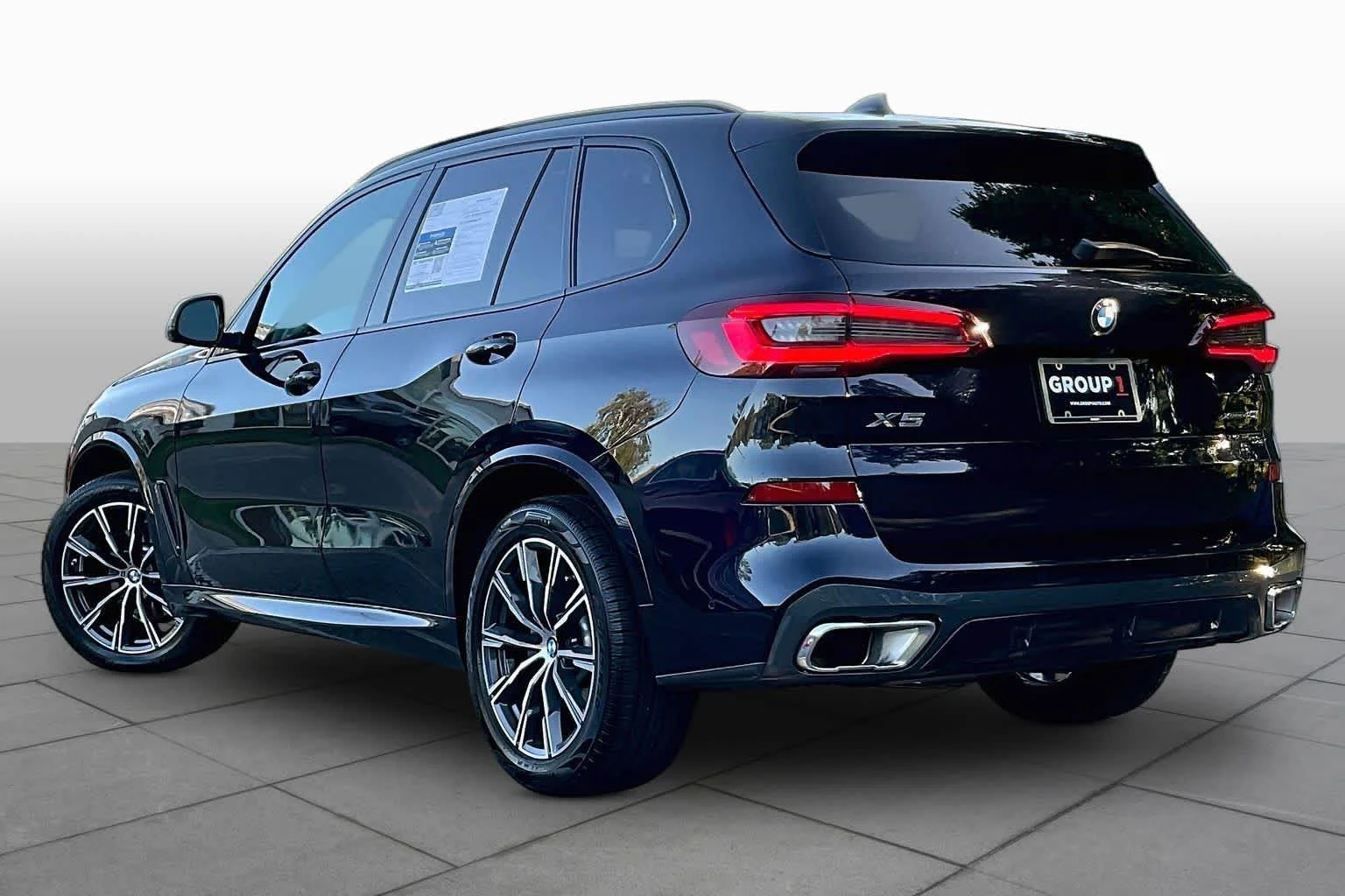 Used 2022 Carbon Black Metallic BMW xDrive40i image 11