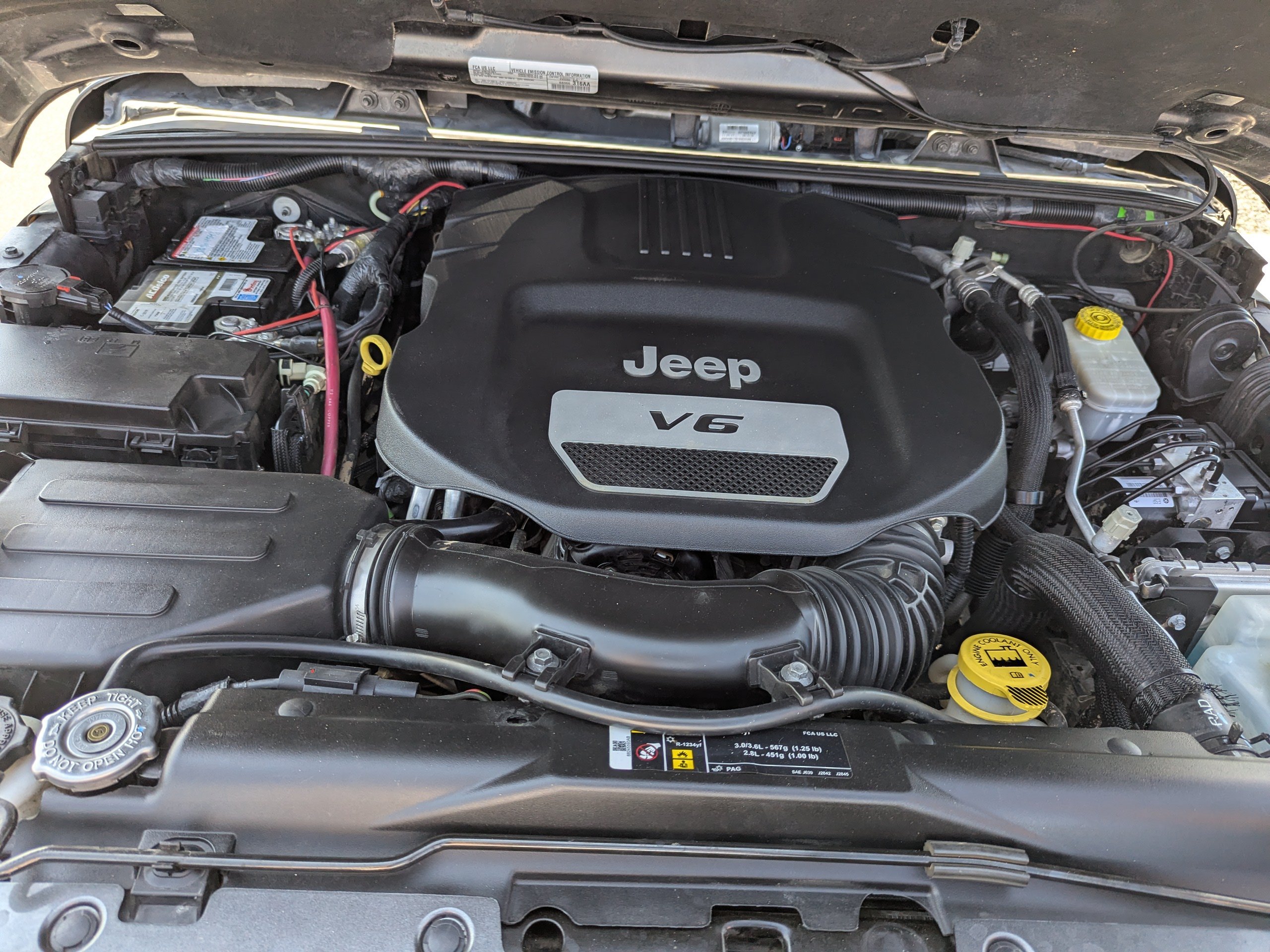 Used 2018  Jeep Rubicon image 43