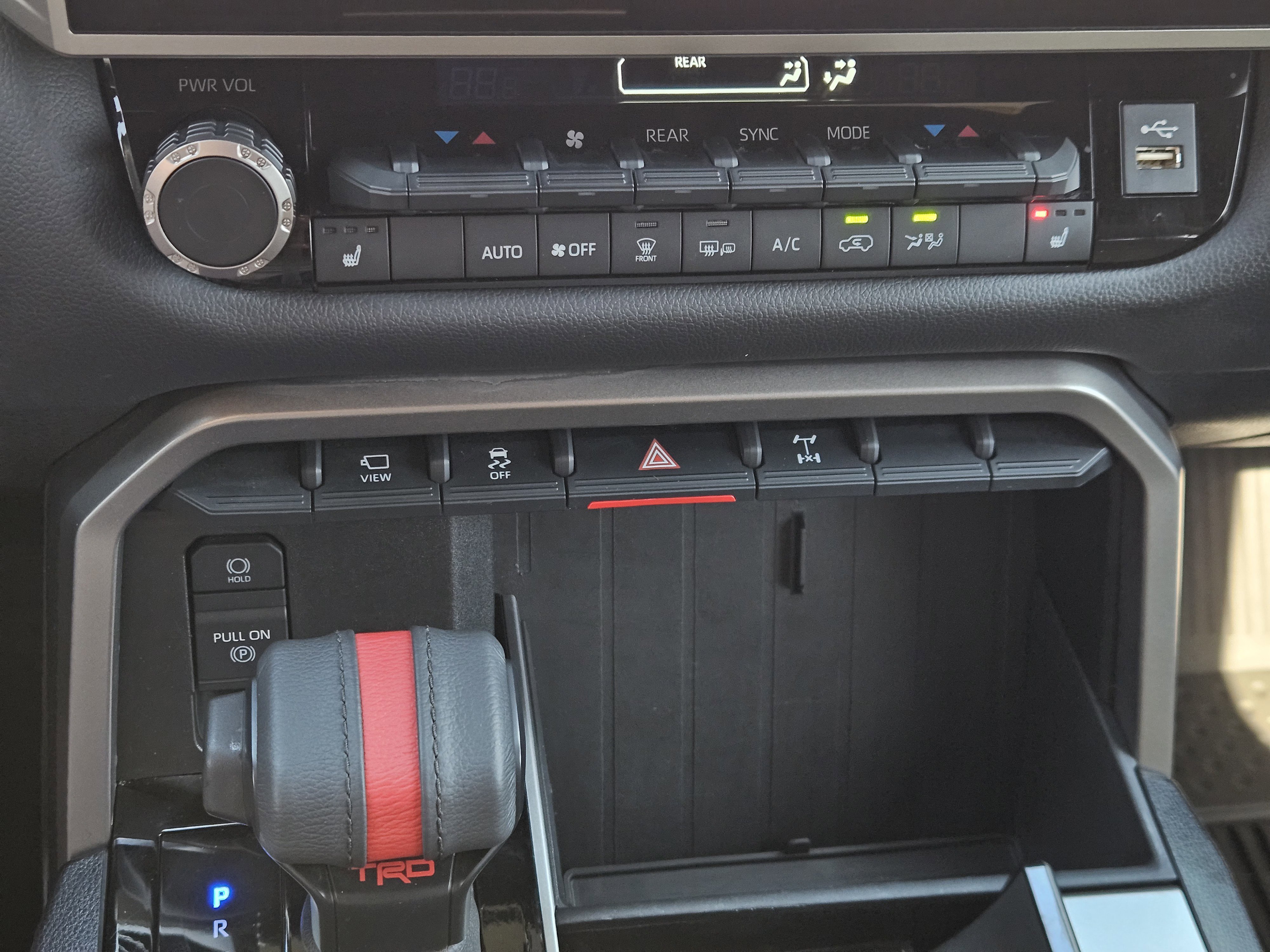 2025 Toyota Sequoia SR5 - Photo 20
