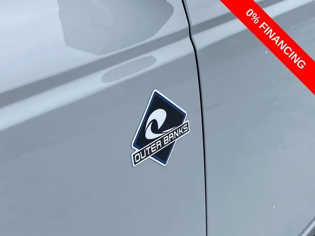 New 2026 Avalanche Gray Ford Outer Banks image 8