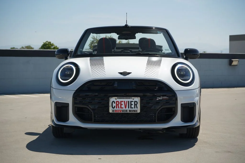 New 2026 White MINI Iconic image 7