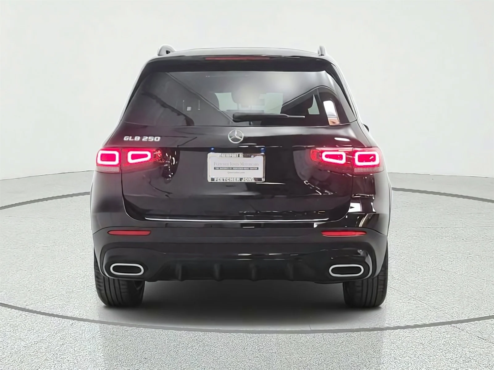 Used 2023 Night Black Mercedes-Benz GLB 250 SUV image 6